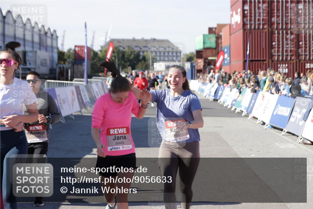 03.10.2025 - Köhlbrandbrückenlauf Jannik Wohlers http://msf.ph/oto/9056633 03.10.2025 13:11:02 Ziel 4352, 4370, 4401, 4506, 4547, 4689, 4862, 4933, 4998, 5103, 5965, 6274, 6330, 6449, 6450, 6665, 6797 meine-sportfotos.de