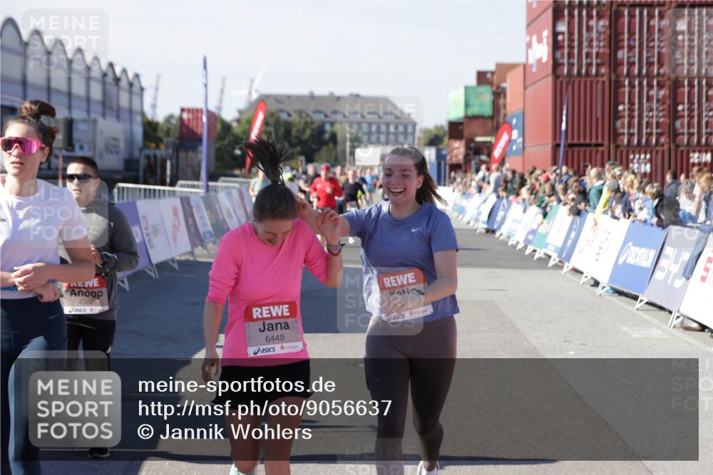 03.10.2025 - Köhlbrandbrückenlauf Jannik Wohlers http://msf.ph/oto/9056637 03.10.2025 13:11:02 Ziel 4352, 4370, 4401, 4506, 4547, 4689, 4862, 4933, 4998, 5103, 5965, 6274, 6330, 6449, 6450, 6665, 6797 meine-sportfotos.de