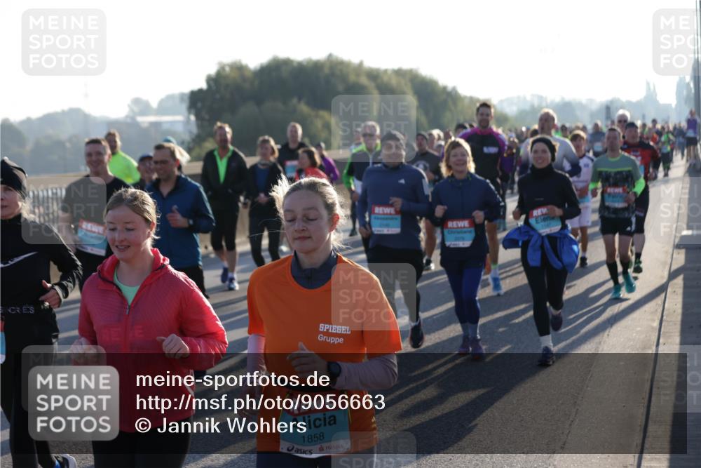 03.10.2025 - Köhlbrandbrückenlauf Jannik Wohlers http://msf.ph/oto/9056663 03.10.2025 09:21:01 Position 3 1858, 1147 meine-sportfotos.de