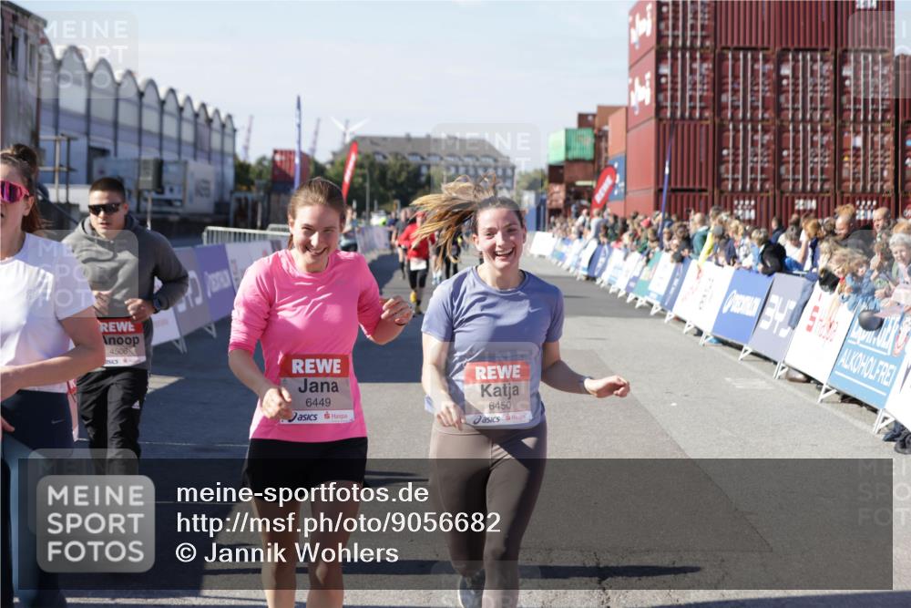 03.10.2025 - Köhlbrandbrückenlauf Jannik Wohlers http://msf.ph/oto/9056682 03.10.2025 13:11:03 Ziel 4352, 4370, 4401, 4506, 4547, 4689, 4862, 4933, 4998, 5103, 5965, 6272, 6274, 6330, 6449, 6450, 6665, 6797 meine-sportfotos.de