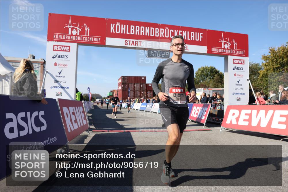 03.10.2025 - Köhlbrandbrückenlauf Lena Gebhardt http://msf.ph/oto/9056719 03.10.2025 13:08:28 Ziel 4195, 4320, 4417, 5804, 6021, 6369, 6534, 6569, 6647 meine-sportfotos.de