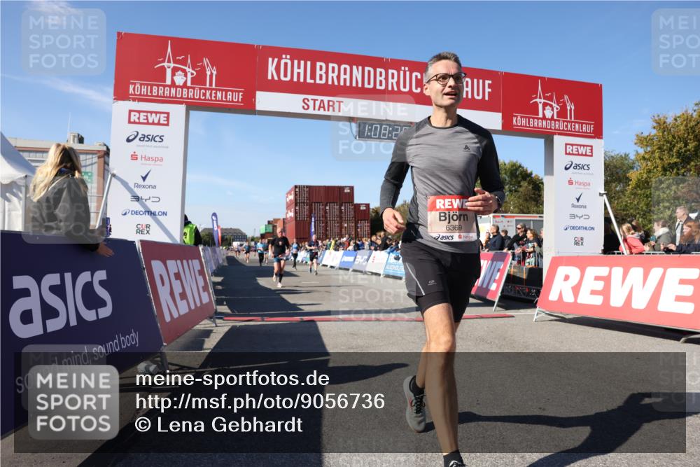 03.10.2025 - Köhlbrandbrückenlauf Lena Gebhardt http://msf.ph/oto/9056736 03.10.2025 13:08:28 Ziel 4195, 4320, 4417, 5804, 6021, 6369, 6534, 6569, 6647 meine-sportfotos.de