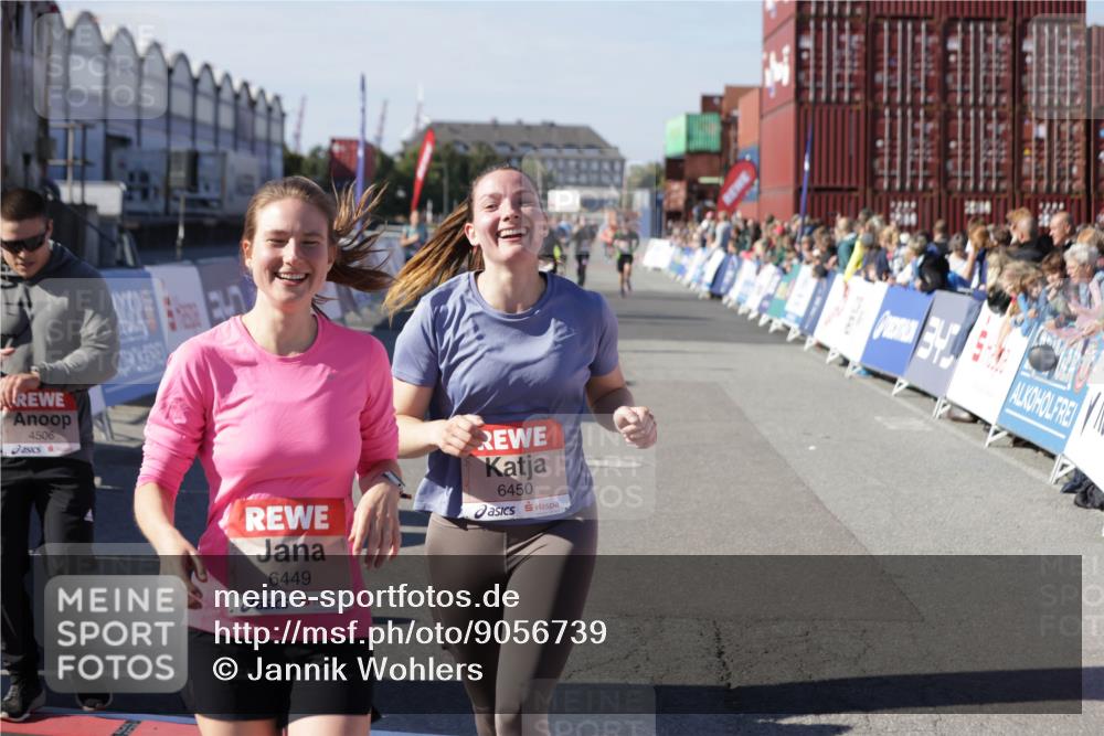03.10.2025 - Köhlbrandbrückenlauf Jannik Wohlers http://msf.ph/oto/9056739 03.10.2025 13:11:04 Ziel 4370, 4506, 4547, 4689, 4862, 4933, 4998, 5103, 5965, 6272, 6274, 6330, 6449, 6450, 6665, 6797 meine-sportfotos.de