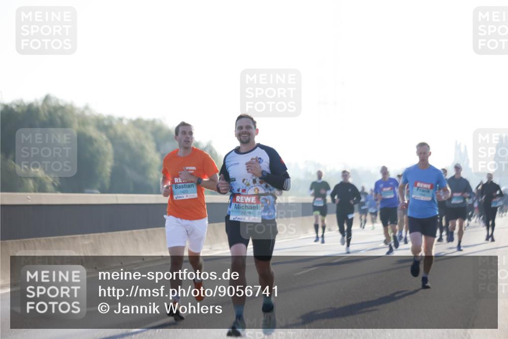03.10.2025 - Köhlbrandbrückenlauf Jannik Wohlers http://msf.ph/oto/9056741 03.10.2025 09:13:20 Position 3 1423, 2879 meine-sportfotos.de