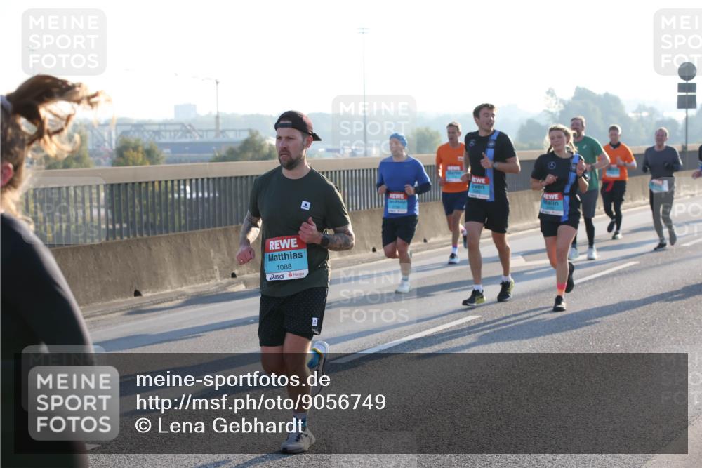 03.10.2025 - Köhlbrandbrückenlauf Lena Gebhardt http://msf.ph/oto/9056749 03.10.2025 09:17:36 Position 1 1088 meine-sportfotos.de