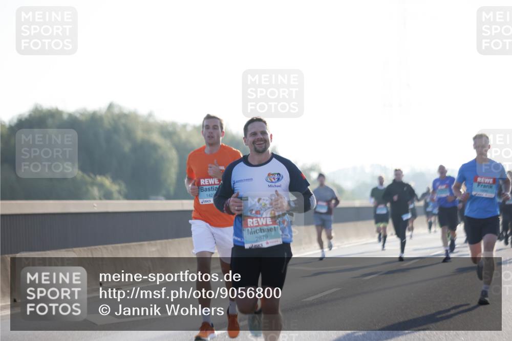 03.10.2025 - Köhlbrandbrückenlauf Jannik Wohlers http://msf.ph/oto/9056800 03.10.2025 09:13:20 Position 3 1422, 2879 meine-sportfotos.de