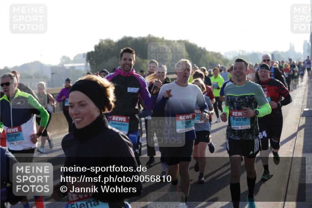 03.10.2025 - Köhlbrandbrückenlauf Jannik Wohlers http://msf.ph/oto/9056810 03.10.2025 09:21:04 Position 3 3620, 2969, 2977, 2512, 64 meine-sportfotos.de