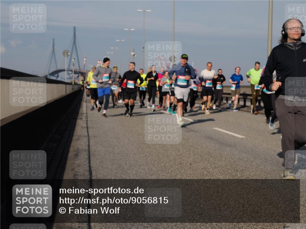 03.10.2025 - Köhlbrandbrückenlauf Fabian Wolf http://msf.ph/oto/9056815 03.10.2025 10:03:39 Position 3  meine-sportfotos.de