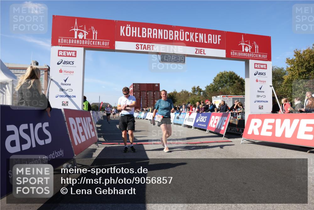 03.10.2025 - Köhlbrandbrückenlauf Lena Gebhardt http://msf.ph/oto/9056857 03.10.2025 13:08:39 Ziel 4195, 4320, 4417, 5792, 6232, 6424, 6534, 6647, 6805 meine-sportfotos.de