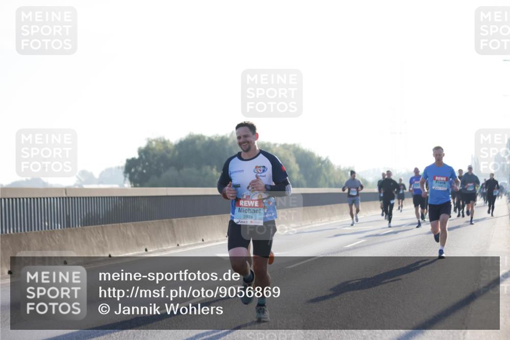 03.10.2025 - Köhlbrandbrückenlauf Jannik Wohlers http://msf.ph/oto/9056869 03.10.2025 09:13:21 Position 3 2879 meine-sportfotos.de
