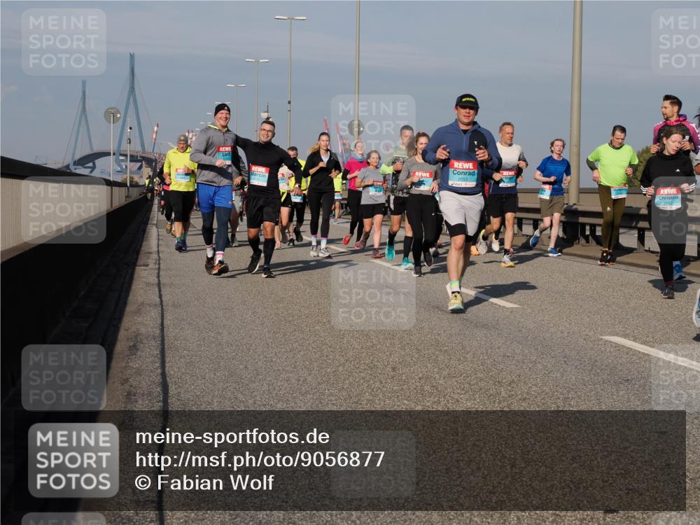 03.10.2025 - Köhlbrandbrückenlauf Fabian Wolf http://msf.ph/oto/9056877 03.10.2025 10:03:41 Position 3 2053 meine-sportfotos.de
