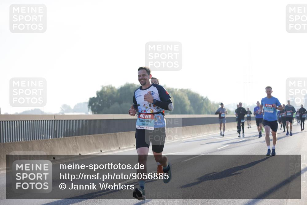 03.10.2025 - Köhlbrandbrückenlauf Jannik Wohlers http://msf.ph/oto/9056885 03.10.2025 09:13:21 Position 3 2879 meine-sportfotos.de