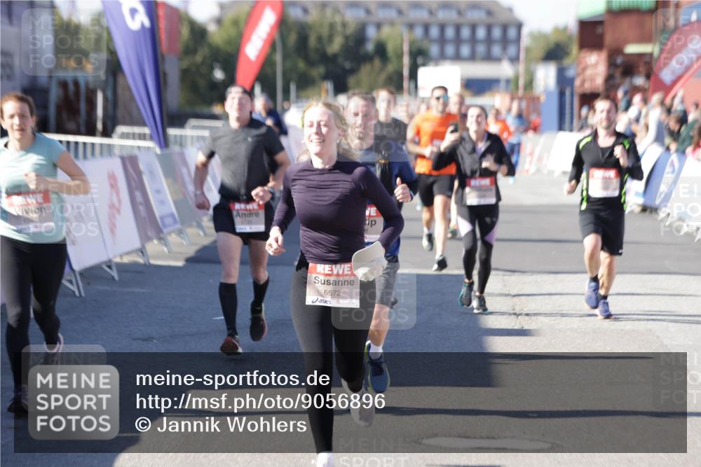 03.10.2025 - Köhlbrandbrückenlauf Jannik Wohlers http://msf.ph/oto/9056896 03.10.2025 13:11:10 Ziel 4135, 4506, 4521, 5218, 5258, 5522, 6272, 6330, 6449, 6450, 6572, 6727, 6751, 6797 meine-sportfotos.de