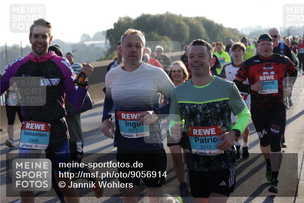03.10.2025 - Köhlbrandbrückenlauf Jannik Wohlers http://msf.ph/oto/9056914 03.10.2025 09:21:05 Position 3 2969, 3, 2977, 2512, 3713, 84 meine-sportfotos.de