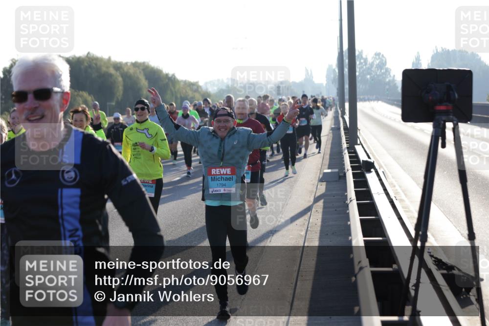 03.10.2025 - Köhlbrandbrückenlauf Jannik Wohlers http://msf.ph/oto/9056967 03.10.2025 09:21:08 Position 3 1794 meine-sportfotos.de