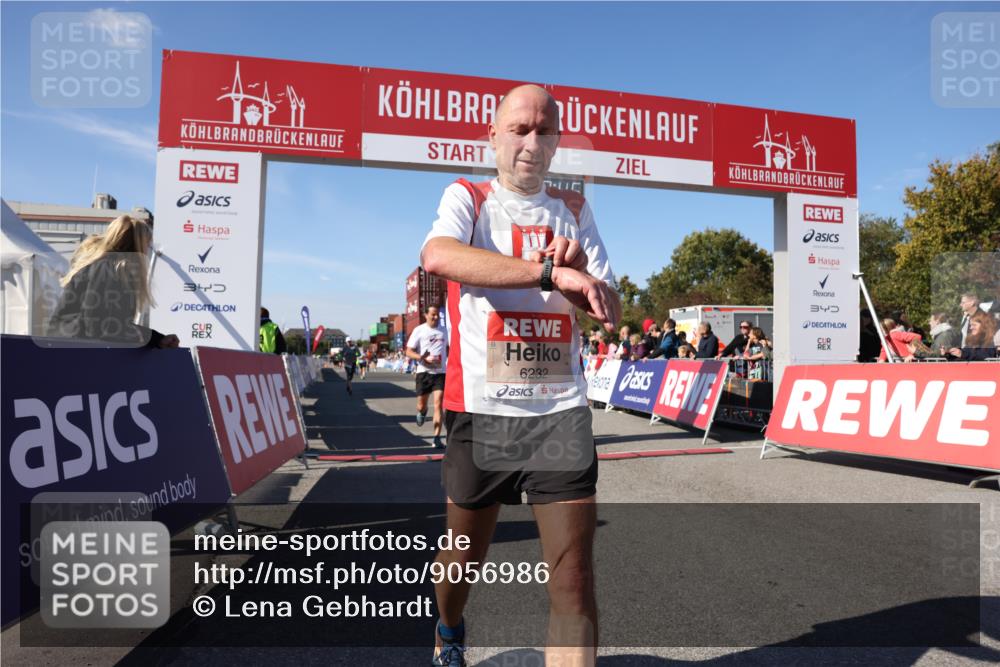 03.10.2025 - Köhlbrandbrückenlauf Lena Gebhardt http://msf.ph/oto/9056986 03.10.2025 13:08:46 Ziel 4213, 4340, 6034, 6232, 6233, 6424, 6805 meine-sportfotos.de