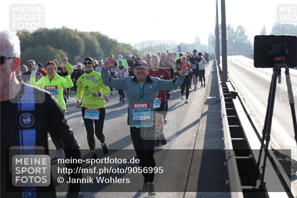 03.10.2025 - Köhlbrandbrückenlauf Jannik Wohlers http://msf.ph/oto/9056995 03.10.2025 09:21:08 Position 3 3612, 1794 meine-sportfotos.de