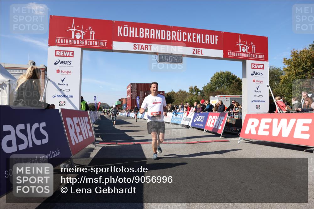03.10.2025 - Köhlbrandbrückenlauf Lena Gebhardt http://msf.ph/oto/9056996 03.10.2025 13:08:47 Ziel 4213, 4340, 6034, 6232, 6233, 6424, 6805 meine-sportfotos.de