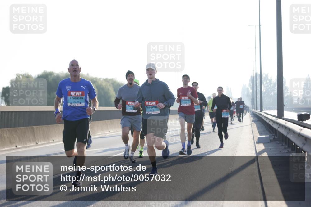 03.10.2025 - Köhlbrandbrückenlauf Jannik Wohlers http://msf.ph/oto/9057032 03.10.2025 09:13:28 Position 3 3079, 1150 meine-sportfotos.de