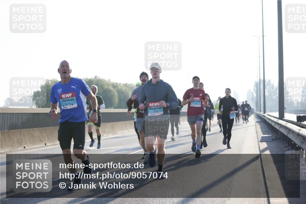 03.10.2025 - Köhlbrandbrückenlauf Jannik Wohlers http://msf.ph/oto/9057074 03.10.2025 09:13:28 Position 3 3079, 1150, 1035 meine-sportfotos.de