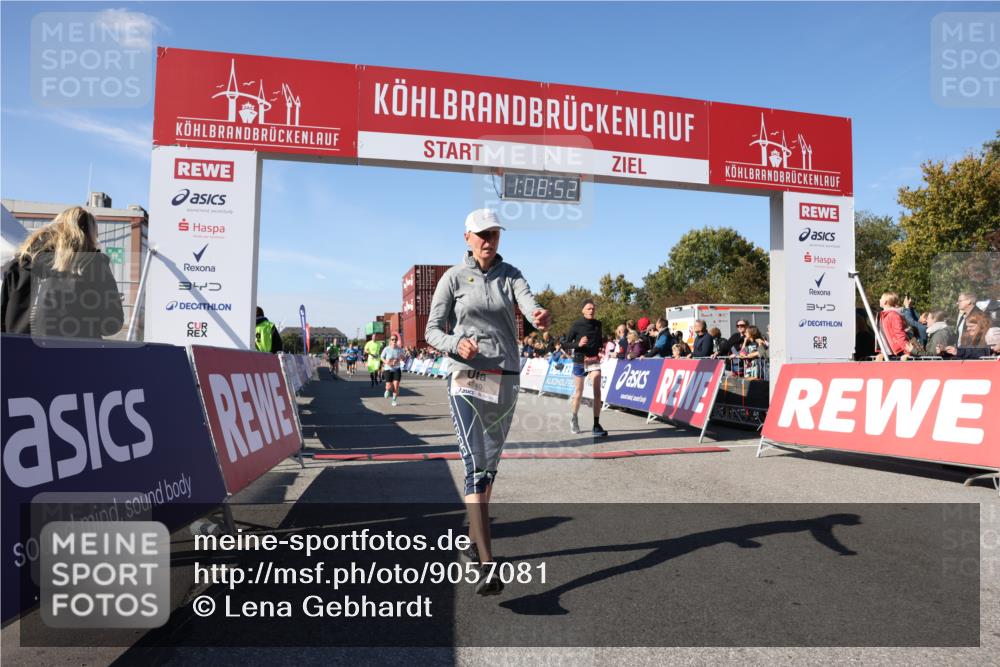 03.10.2025 - Köhlbrandbrückenlauf Lena Gebhardt http://msf.ph/oto/9057081 03.10.2025 13:08:52 Ziel 4138, 4213, 4340, 4544, 5705, 5842, 6034, 6232, 6233 meine-sportfotos.de