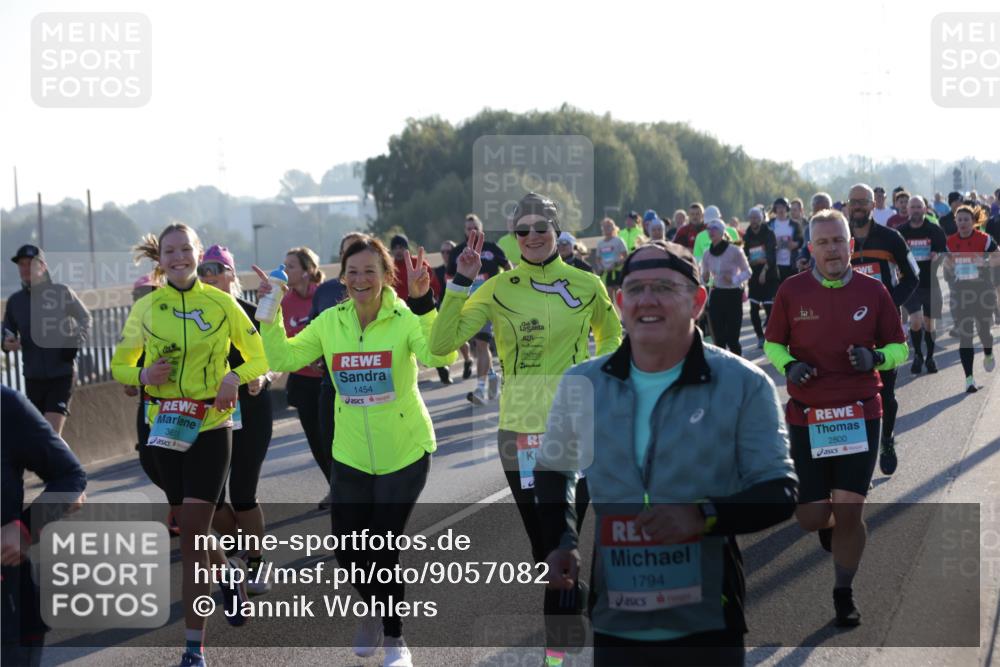 03.10.2025 - Köhlbrandbrückenlauf Jannik Wohlers http://msf.ph/oto/9057082 03.10.2025 09:21:09 Position 3 3611, 1454, 1794, 2800 meine-sportfotos.de