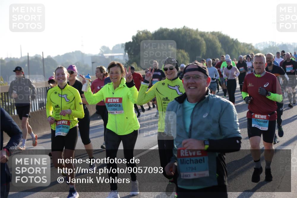 03.10.2025 - Köhlbrandbrückenlauf Jannik Wohlers http://msf.ph/oto/9057093 03.10.2025 09:21:09 Position 3 3611, 1454, 1794, 2800 meine-sportfotos.de