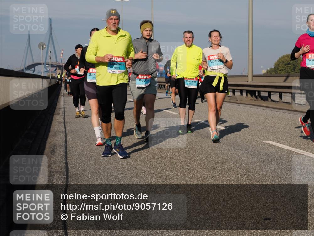 03.10.2025 - Köhlbrandbrückenlauf Fabian Wolf http://msf.ph/oto/9057126 03.10.2025 10:03:47 Position 3 2311, 3221, 2313, 2362, 3222, 22 meine-sportfotos.de