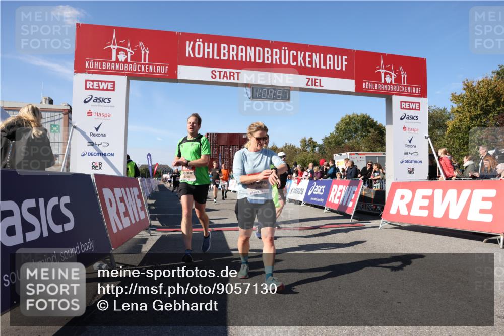 03.10.2025 - Köhlbrandbrückenlauf Lena Gebhardt http://msf.ph/oto/9057130 03.10.2025 13:08:58 Ziel 4057, 4138, 4197, 4340, 4346, 4381, 4403, 4505, 4544, 5705, 5842, 6034, 6233, 6372 meine-sportfotos.de
