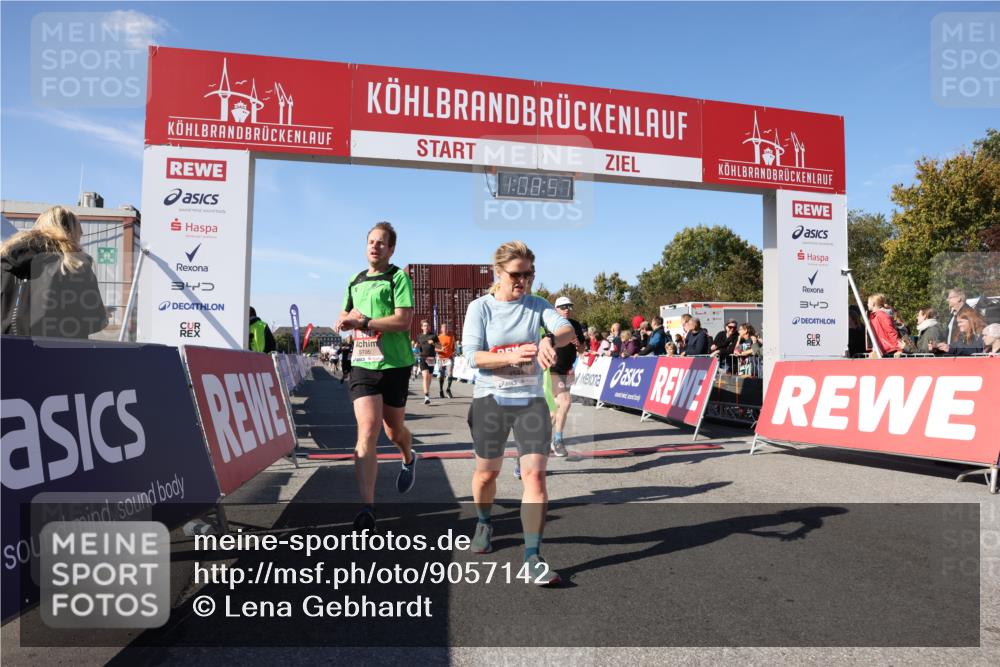 03.10.2025 - Köhlbrandbrückenlauf Lena Gebhardt http://msf.ph/oto/9057142 03.10.2025 13:08:58 Ziel 4057, 4138, 4197, 4340, 4346, 4381, 4403, 4505, 4544, 5705, 5842, 6034, 6233, 6372 meine-sportfotos.de