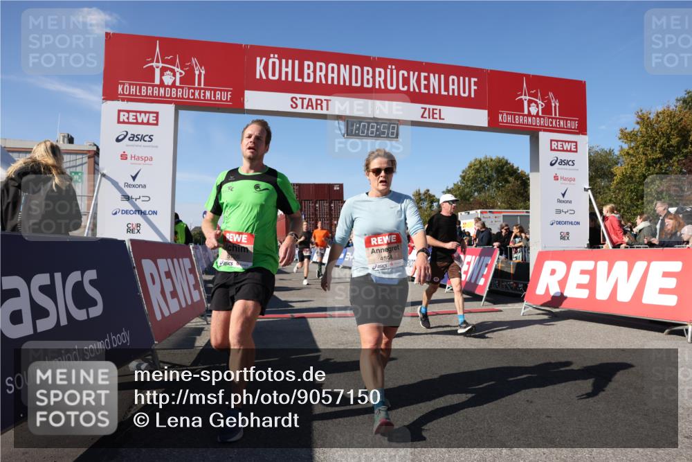 03.10.2025 - Köhlbrandbrückenlauf Lena Gebhardt http://msf.ph/oto/9057150 03.10.2025 13:08:58 Ziel 4057, 4138, 4197, 4340, 4346, 4381, 4403, 4505, 4544, 5705, 5842, 6034, 6233, 6372 meine-sportfotos.de