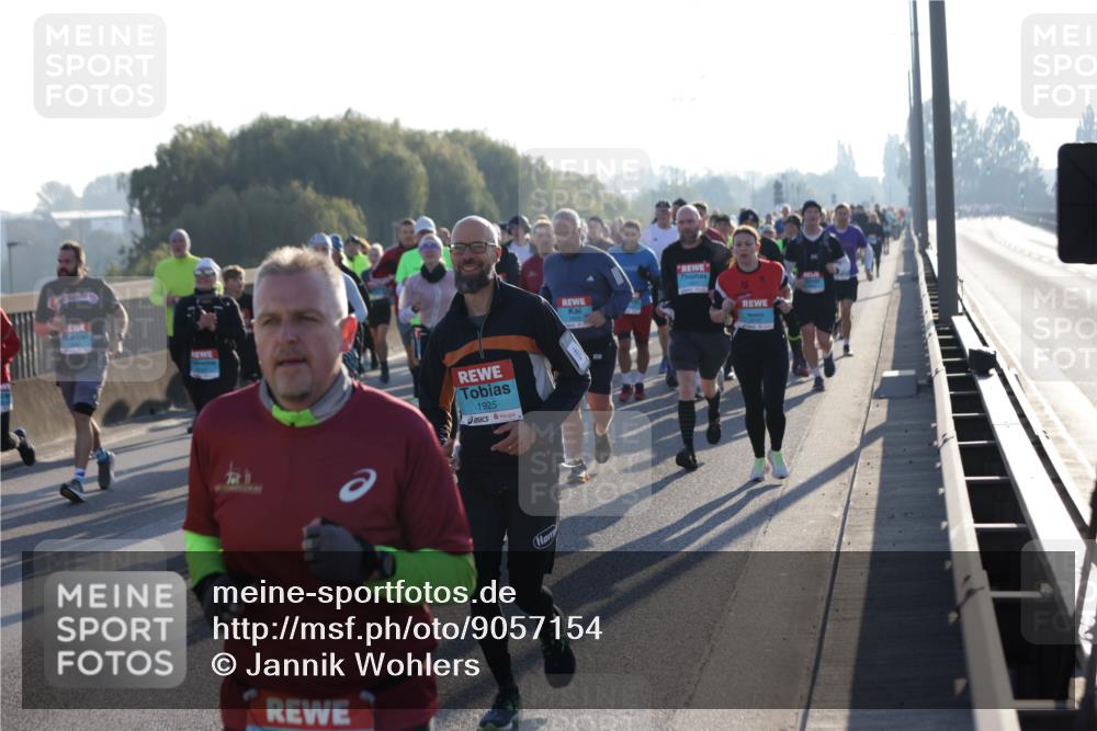 03.10.2025 - Köhlbrandbrückenlauf Jannik Wohlers http://msf.ph/oto/9057154 03.10.2025 09:21:10 Position 3 1925 meine-sportfotos.de