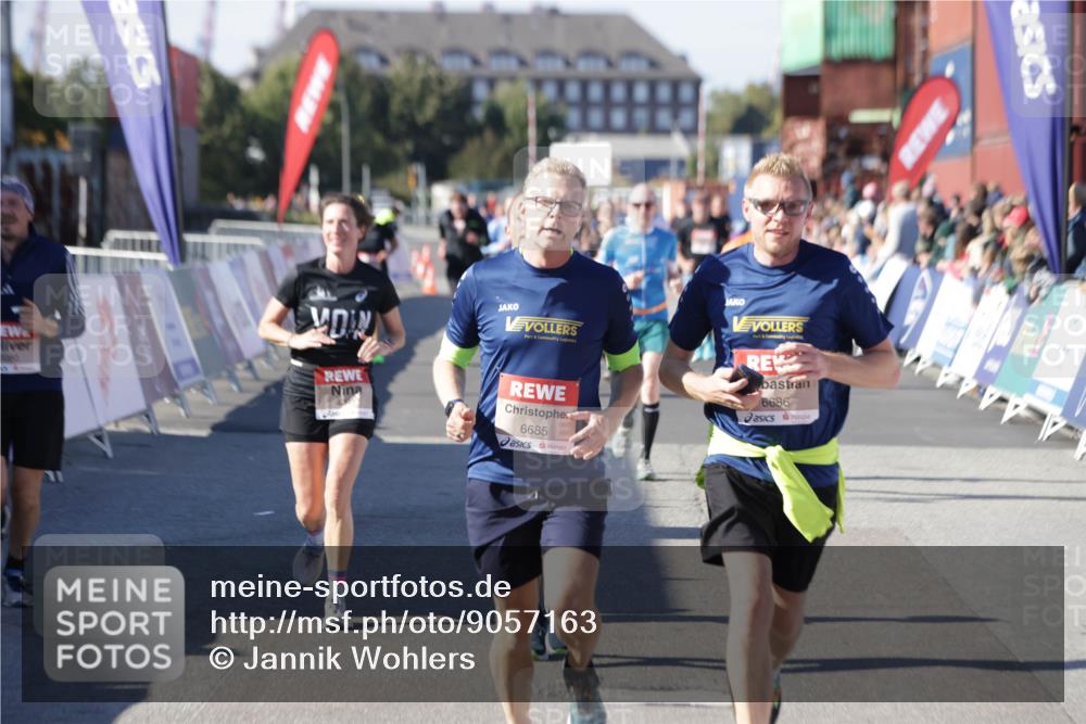 03.10.2025 - Köhlbrandbrückenlauf Jannik Wohlers http://msf.ph/oto/9057163 03.10.2025 13:11:18 Ziel 4135, 4293, 4521, 4597, 5218, 5258, 5522, 5754, 6080, 6272, 6572, 6685, 6686, 6726, 6727, 6751 meine-sportfotos.de