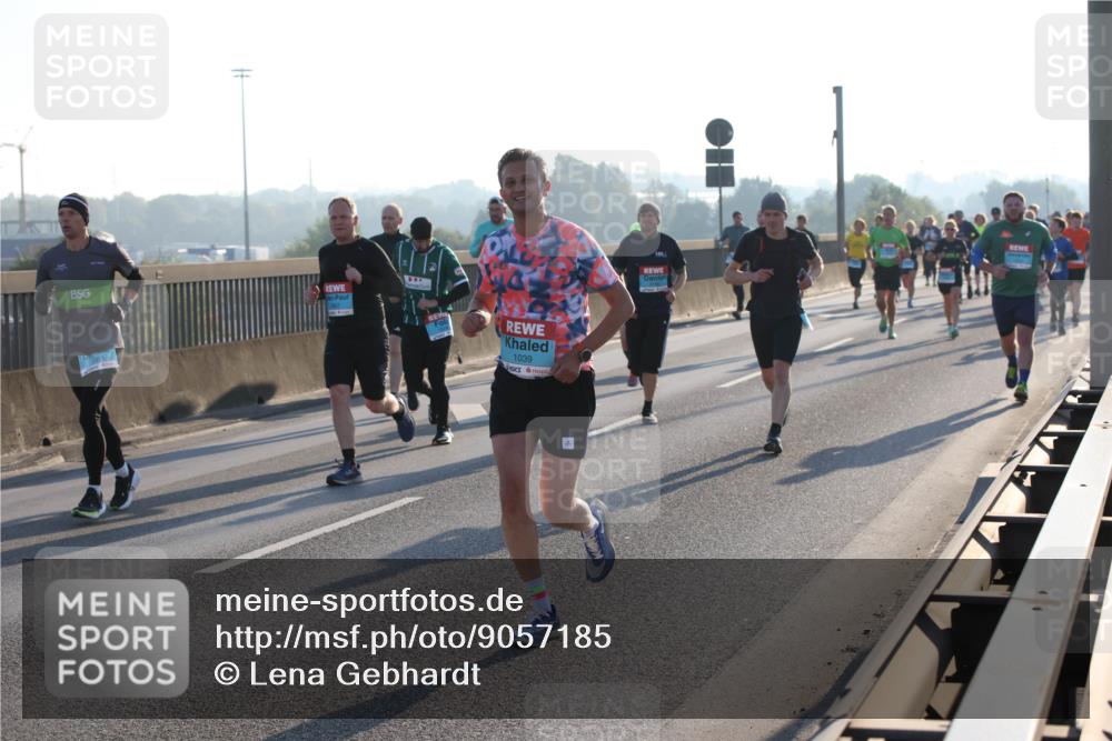 03.10.2025 - Köhlbrandbrückenlauf Lena Gebhardt http://msf.ph/oto/9057185 03.10.2025 09:17:53 Position 1 1311, 1039 meine-sportfotos.de