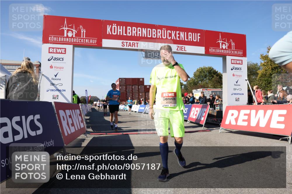 03.10.2025 - Köhlbrandbrückenlauf Lena Gebhardt http://msf.ph/oto/9057187 03.10.2025 13:09:00 Ziel 4057, 4138, 4197, 4346, 4381, 4403, 4505, 4544, 5705, 5842, 6233, 6372 meine-sportfotos.de