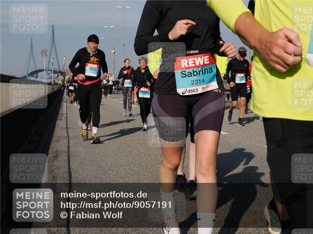 03.10.2025 - Köhlbrandbrückenlauf Fabian Wolf http://msf.ph/oto/9057191 03.10.2025 10:03:49 Position 3 1329, 5203, 2314 meine-sportfotos.de