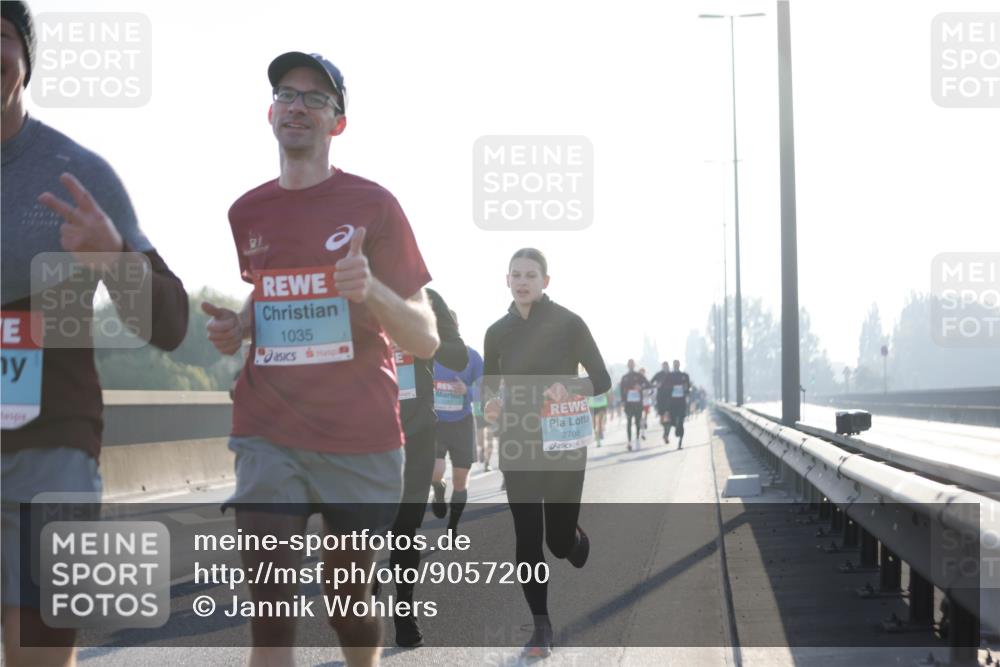 03.10.2025 - Köhlbrandbrückenlauf Jannik Wohlers http://msf.ph/oto/9057200 03.10.2025 09:13:30 Position 3 1035, 2708 meine-sportfotos.de