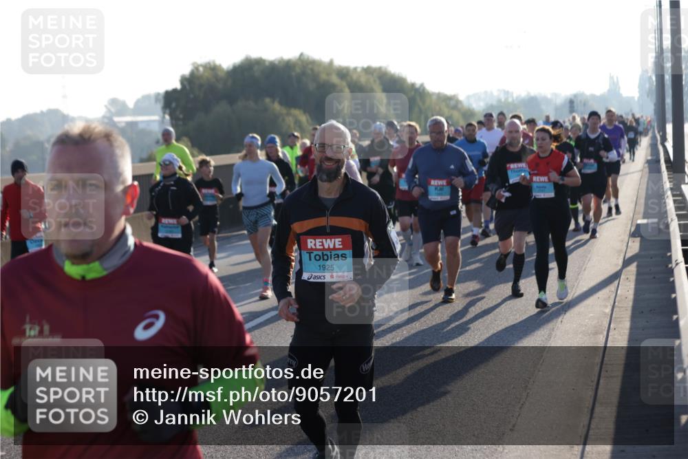 03.10.2025 - Köhlbrandbrückenlauf Jannik Wohlers http://msf.ph/oto/9057201 03.10.2025 09:21:11 Position 3 1925 meine-sportfotos.de