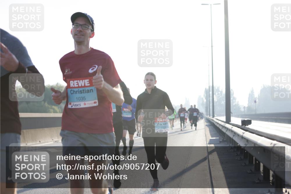 03.10.2025 - Köhlbrandbrückenlauf Jannik Wohlers http://msf.ph/oto/9057207 03.10.2025 09:13:30 Position 3 1035, 2708 meine-sportfotos.de