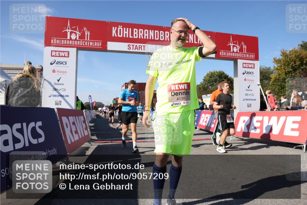 03.10.2025 - Köhlbrandbrückenlauf Lena Gebhardt http://msf.ph/oto/9057209 03.10.2025 13:09:01 Ziel 4057, 4138, 4197, 4346, 4381, 4403, 4505, 4544, 5705, 5842, 5953, 6233, 6372, 6630 meine-sportfotos.de