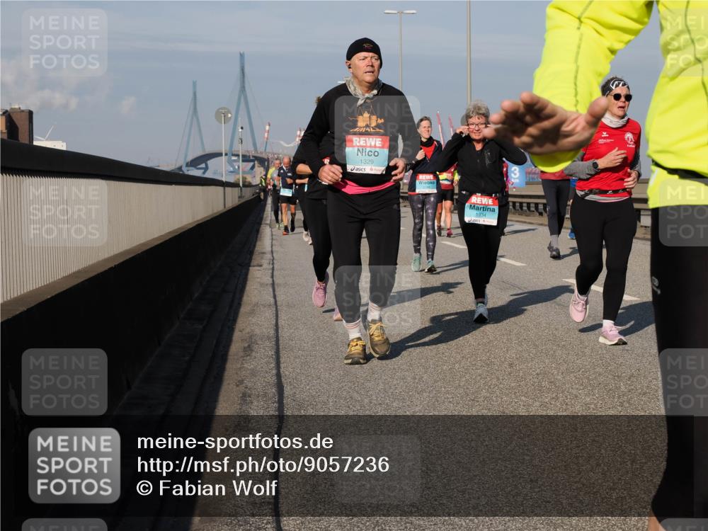 03.10.2025 - Köhlbrandbrückenlauf Fabian Wolf http://msf.ph/oto/9057236 03.10.2025 10:03:51 Position 3 1329, 1934 meine-sportfotos.de