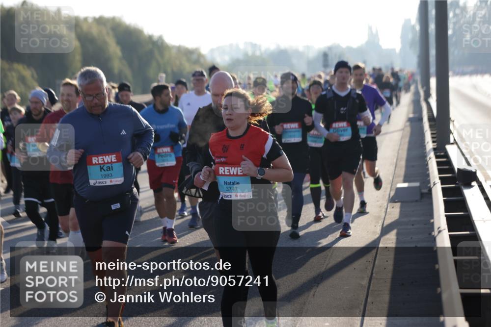 03.10.2025 - Köhlbrandbrückenlauf Jannik Wohlers http://msf.ph/oto/9057241 03.10.2025 09:21:12 Position 3 1993, 3747 meine-sportfotos.de