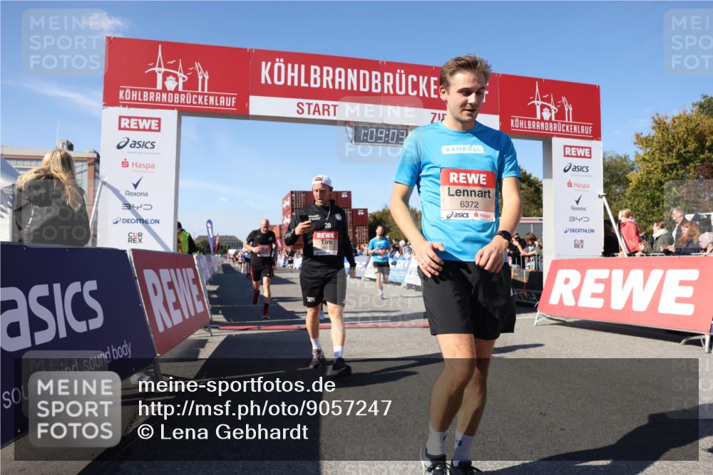 03.10.2025 - Köhlbrandbrückenlauf Lena Gebhardt http://msf.ph/oto/9057247 03.10.2025 13:09:03 Ziel 4057, 4138, 4197, 4346, 4351, 4381, 4403, 4505, 4544, 5242, 5705, 5842, 5953, 6372, 6630, 6814, 6816 meine-sportfotos.de