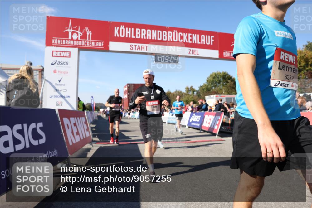 03.10.2025 - Köhlbrandbrückenlauf Lena Gebhardt http://msf.ph/oto/9057255 03.10.2025 13:09:04 Ziel 4057, 4138, 4197, 4346, 4351, 4381, 4403, 4505, 4544, 5242, 5705, 5842, 5953, 6372, 6630, 6814, 6816 meine-sportfotos.de