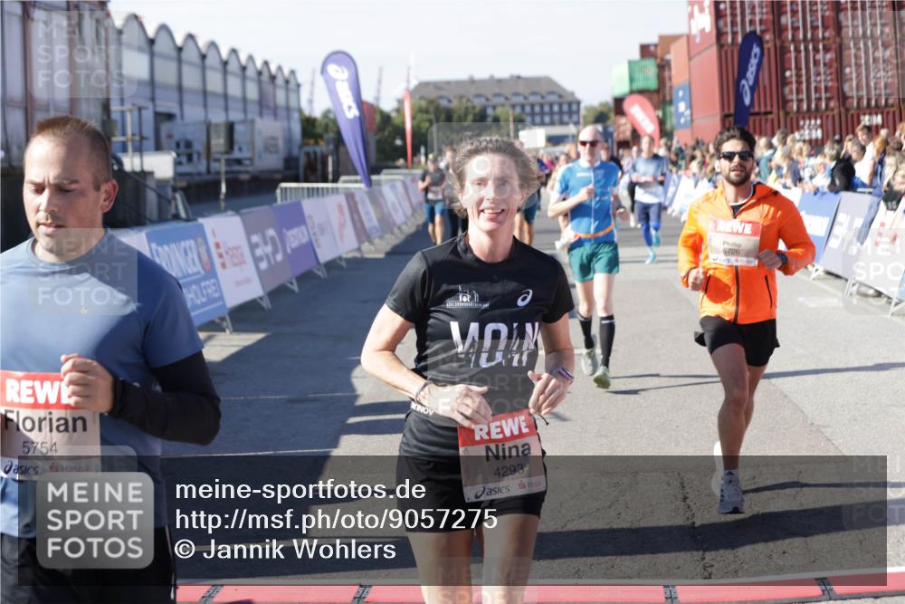 03.10.2025 - Köhlbrandbrückenlauf Jannik Wohlers http://msf.ph/oto/9057275 03.10.2025 13:11:22 Ziel 4135, 4293, 4315, 4325, 4521, 4597, 4999, 5218, 5258, 5522, 5754, 5939, 6028, 6080, 6572, 6680, 6685, 6686, 6726, 6727, 6751 meine-sportfotos.de