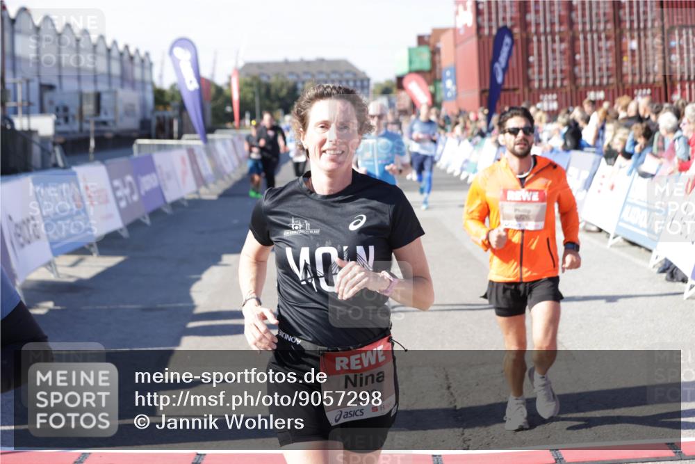 03.10.2025 - Köhlbrandbrückenlauf Jannik Wohlers http://msf.ph/oto/9057298 03.10.2025 13:11:23 Ziel 4135, 4293, 4315, 4325, 4521, 4597, 4999, 5145, 5258, 5522, 5754, 5939, 6028, 6080, 6680, 6685, 6686, 6726, 6727, 6751 meine-sportfotos.de