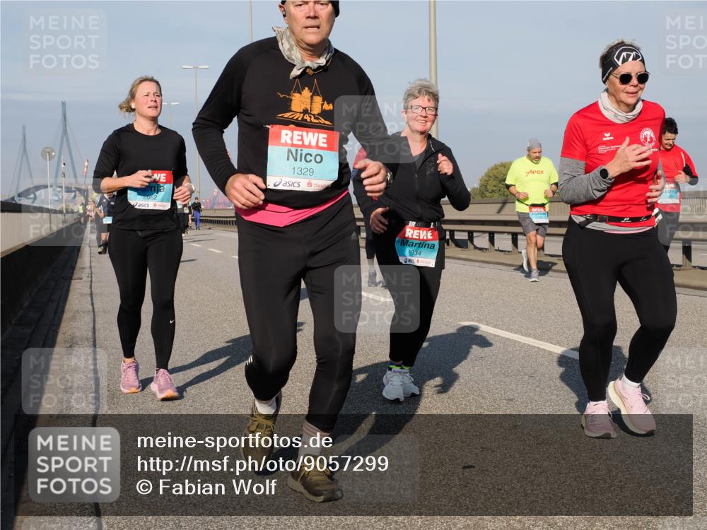 03.10.2025 - Köhlbrandbrückenlauf Fabian Wolf http://msf.ph/oto/9057299 03.10.2025 10:03:52 Position 3 1329, 2682, 1934 meine-sportfotos.de