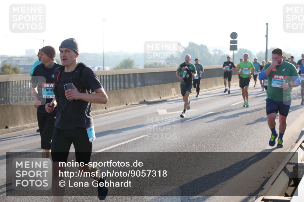 03.10.2025 - Köhlbrandbrückenlauf Lena Gebhardt http://msf.ph/oto/9057318 03.10.2025 09:17:56 Position 1 3139, 1213 meine-sportfotos.de