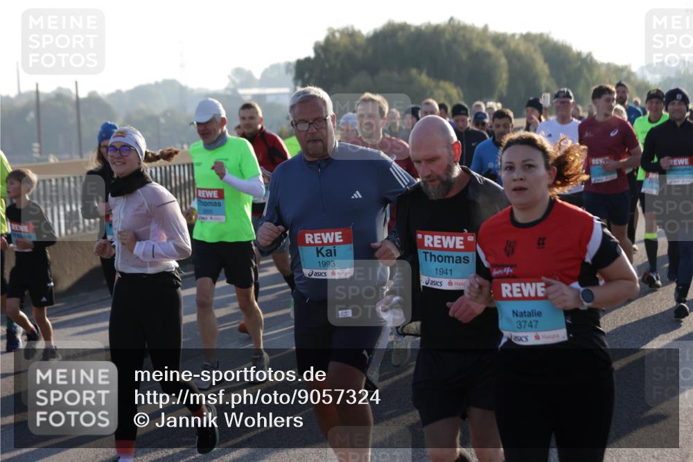 03.10.2025 - Köhlbrandbrückenlauf Jannik Wohlers http://msf.ph/oto/9057324 03.10.2025 09:21:14 Position 3 3265, 1993, 1941, 3747, 1810 meine-sportfotos.de