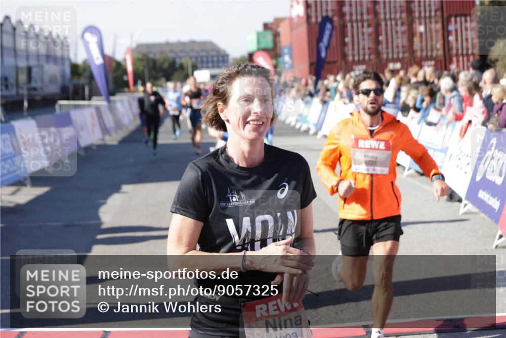 03.10.2025 - Köhlbrandbrückenlauf Jannik Wohlers http://msf.ph/oto/9057325 03.10.2025 13:11:23 Ziel 4135, 4293, 4315, 4325, 4521, 4597, 4999, 5145, 5258, 5522, 5754, 5939, 6028, 6080, 6680, 6685, 6686, 6726, 6727, 6751 meine-sportfotos.de